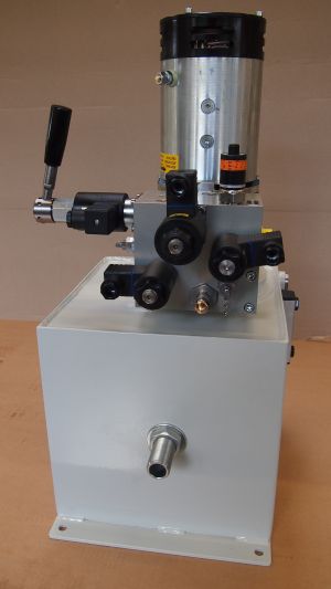 Akku- und batteriebetriebenes Hydraulikaggregat